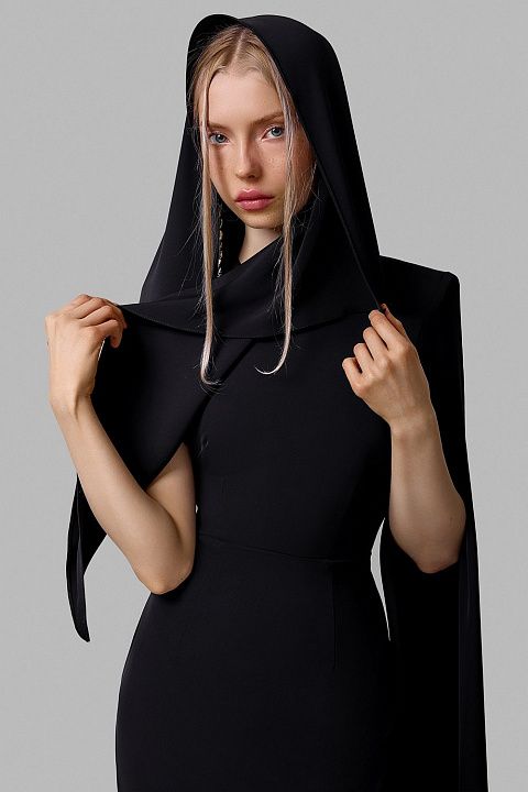 Платье макси с кейп-рукавами