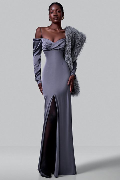 Вечернее платье макси с открытыми плечами