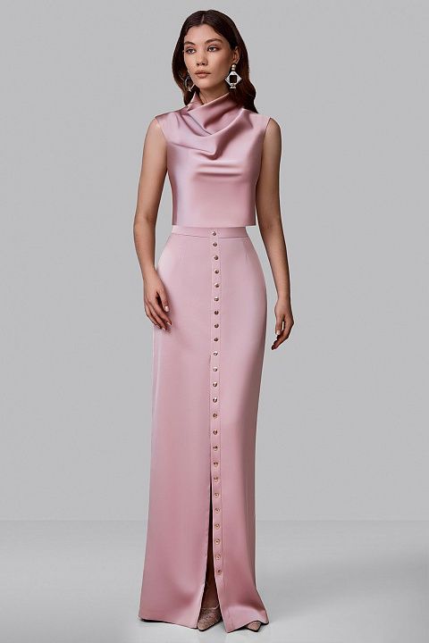 Атласный топ с драпировкой у горловины