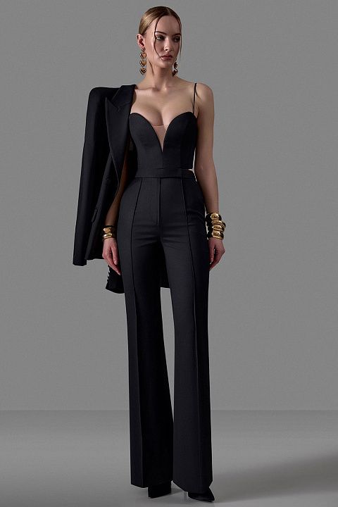 Расклешённые брюки из плотной ткани с фигурным поясом