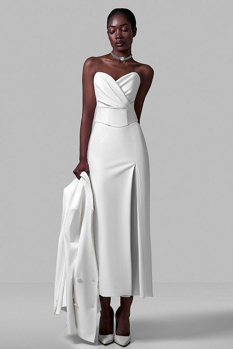 Юбка миди с деликатным акцентом