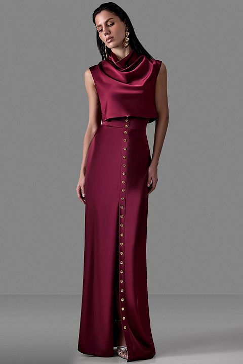 Прямая юбка макси с разрезом и золотистой линией пуговиц