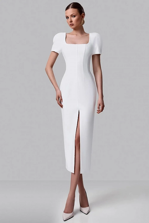 Платье-футляр с квадратным вырезом и рукавами-фонариками