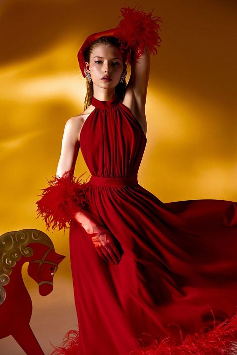 Перчатки-вуаль с перьями